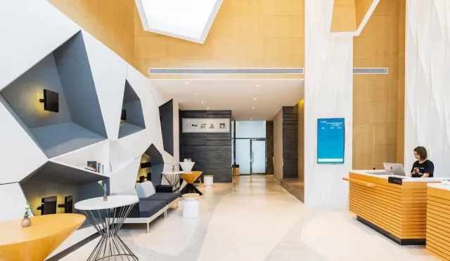 Atour Hotel South Bund - photo 3