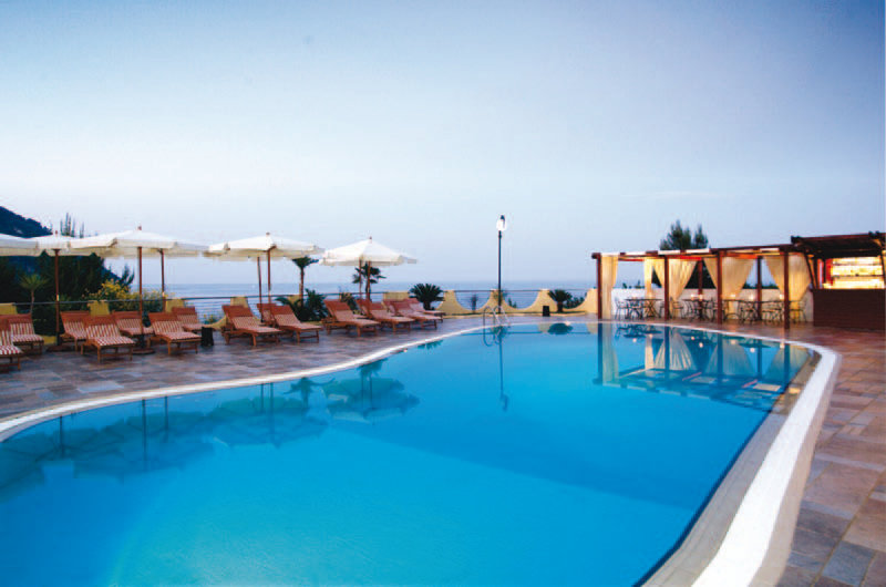 Apulia Hotels Baia dei Faraglioni - photo 1