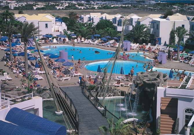 Paradise Island Villas - photo 1
