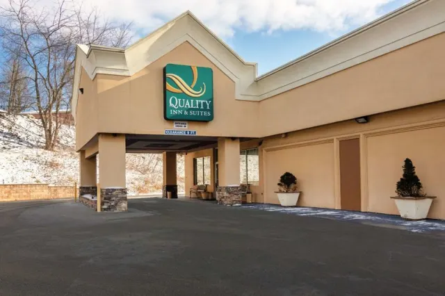 Quality Inn & Suites Indiana, Indiana