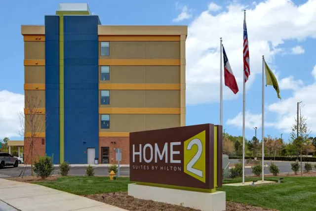 Residence Inn Charlotte Northlake - photo 2