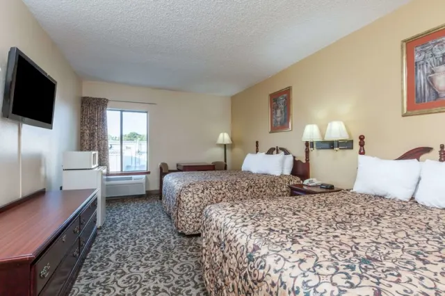 Days Inn by Wyndham LaPlace- New Orleans - photo 4