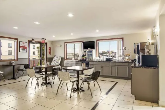 Days Inn by Wyndham Somerset PA I-70 I-76, Somerset