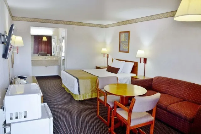 Econo Lodge Calhoun - foto 3