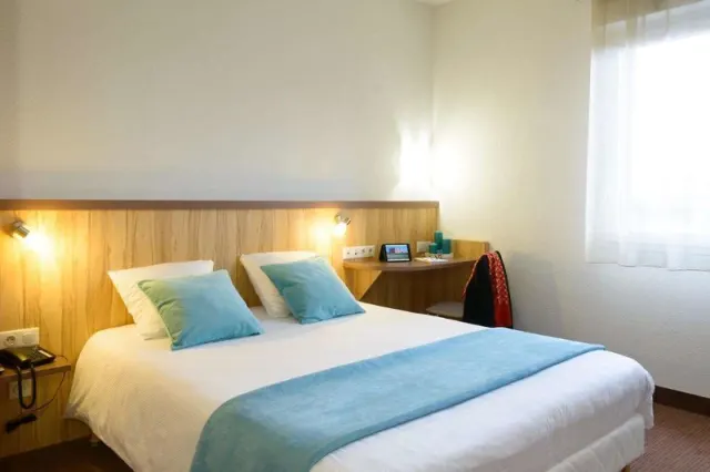 Brit Hotel Reims Croix Blandin - photo 4