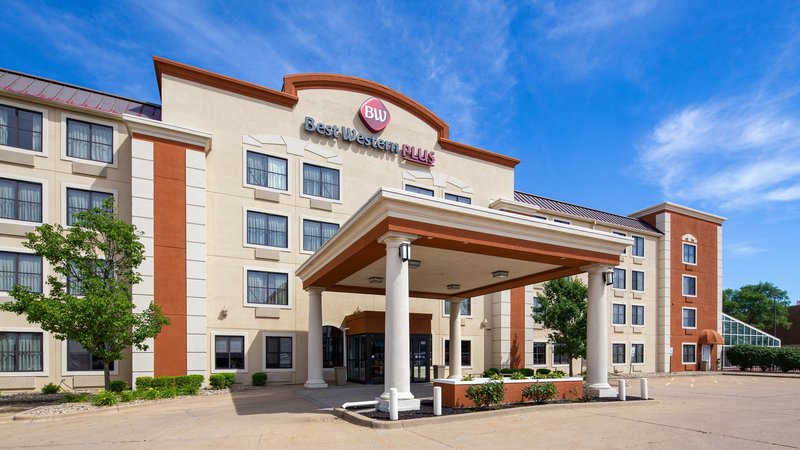 Best Western Plus East Peoria - photo 1