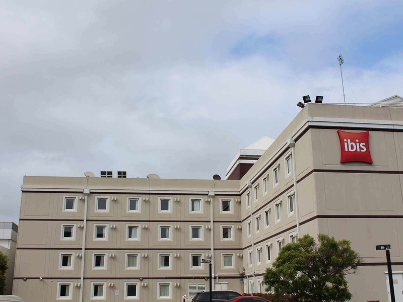 ibis Newcastle - photo 1