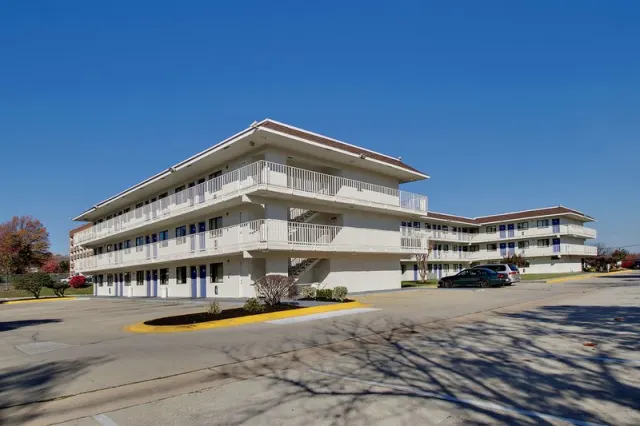 Motel 6 Washington, DC - Capitol Heights - photo 2