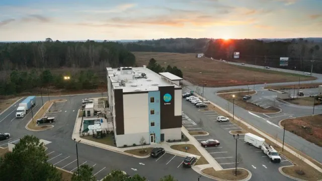 Tru by Hilton Greensboro Lake Oconee - photo 2