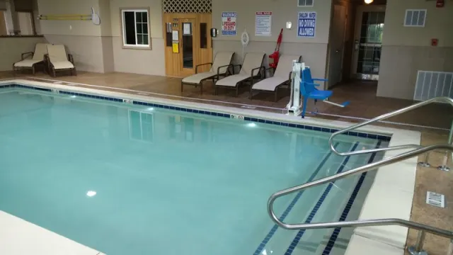 Best Western Plus Crawfordsville Hotel - photo 4