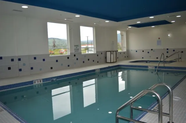 Best Western Premier Route 97 Vernon - photo 2