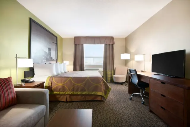 Super 8 by Wyndham Regina - photo 2