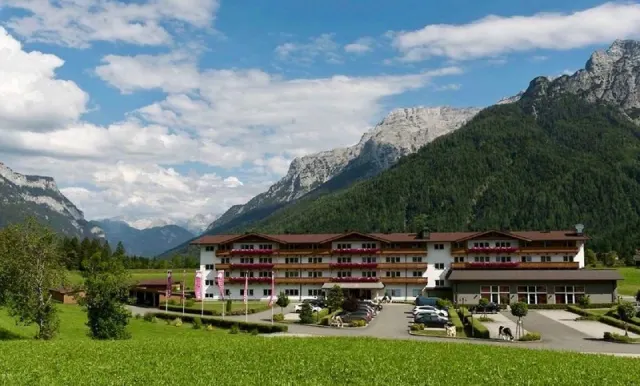 elaya hotel steinplatte Trademark by Wyndham, North Tyrol