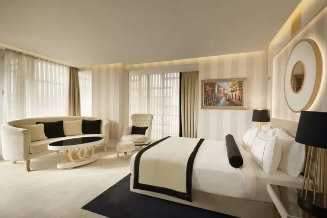 Ramada Hotel & Suites by Wyndham Istanbul Sisli - foto 2