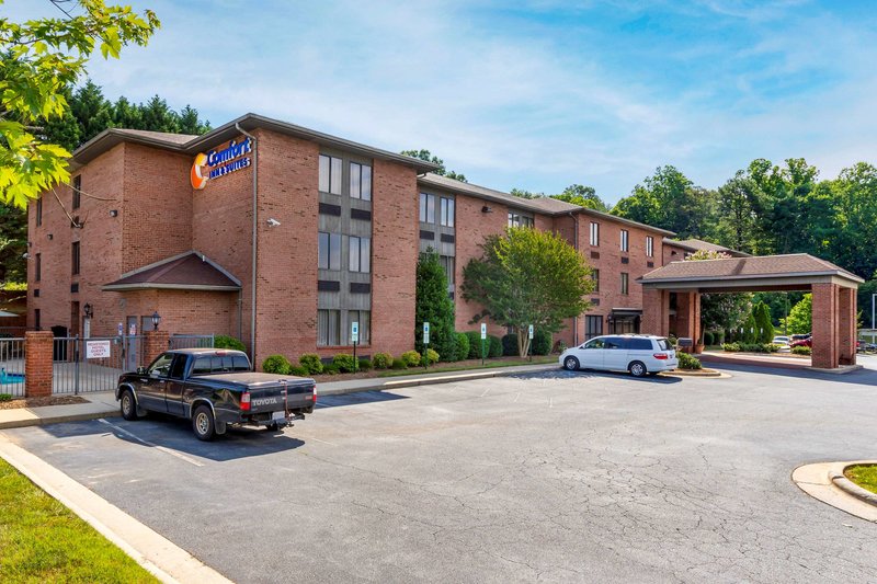 Comfort Inn & Suites Lenoir Hwy 321 Northern Foothills - photo 1