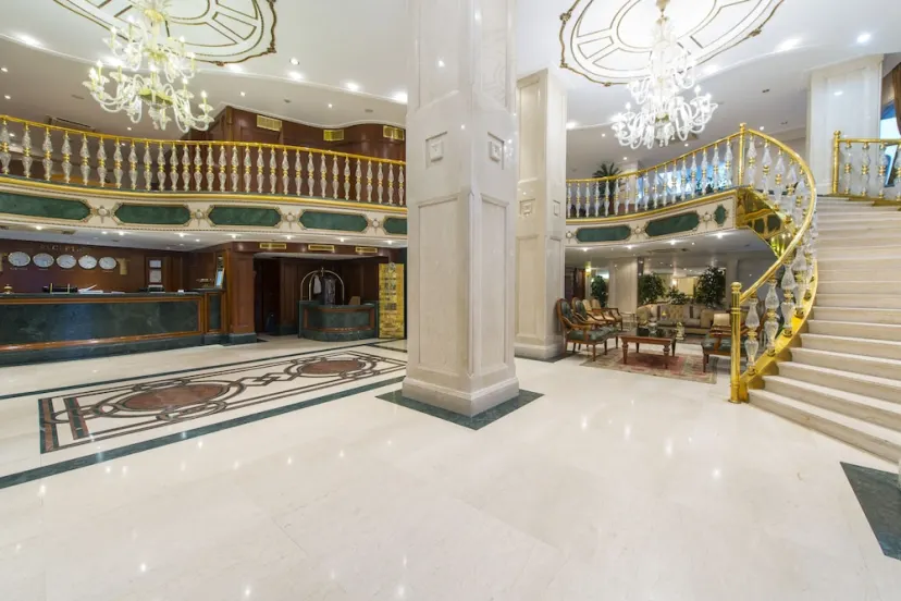Akar Hotel International - photo 1