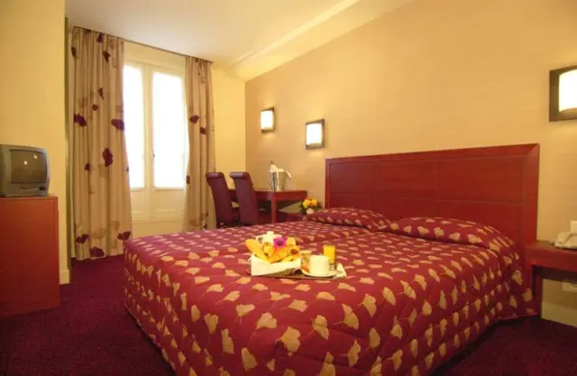 Hotel Mademoiselle - photo 4