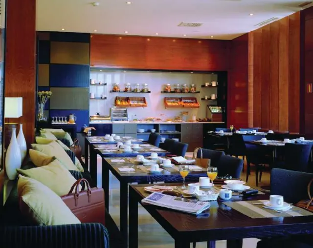 AC Hotel Ponferrada - photo 3