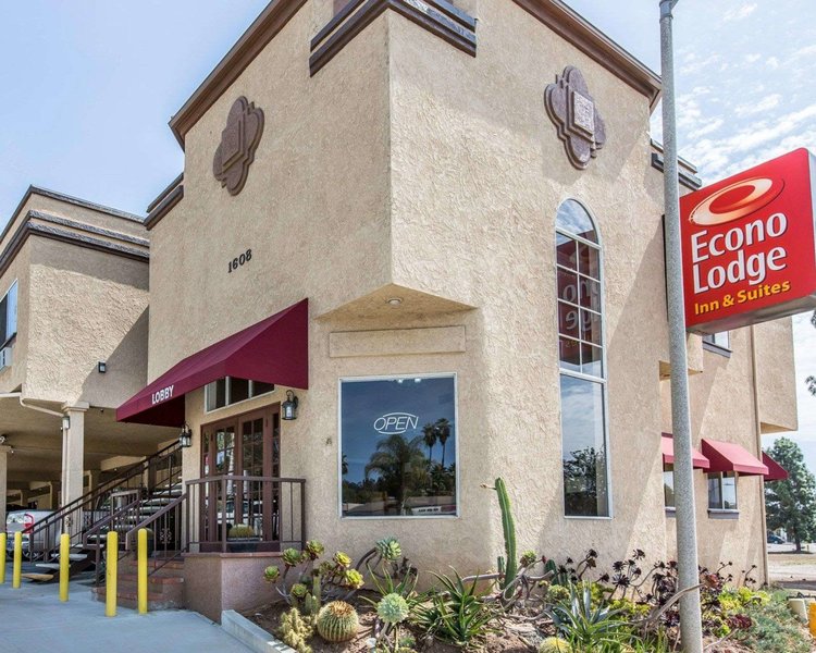 Econo Lodge Inn & Suites Fallbrook Downtown - foto 1