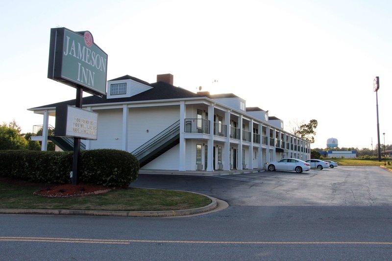 Jameson Inn Perry - photo 1