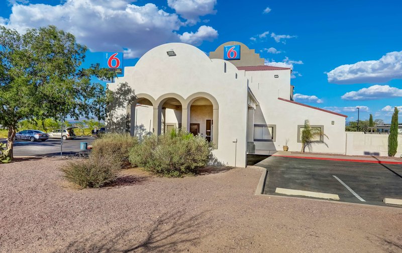 Motel 6 Benson - photo 1