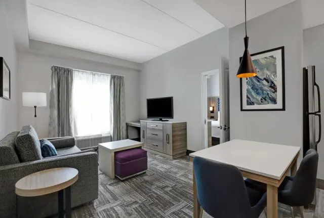 Homewood Suites by Hilton London Ontario - photo 4