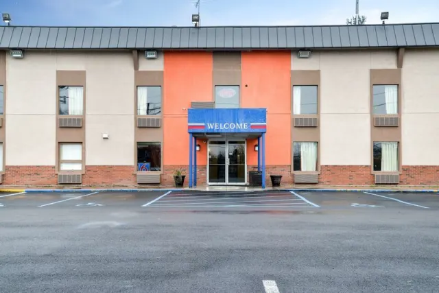 Motel 6 Toledo OH, Toledo
