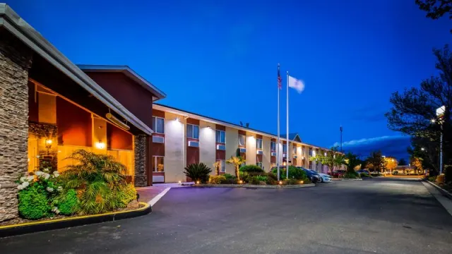 Best Western Plus Corning Inn, Corning