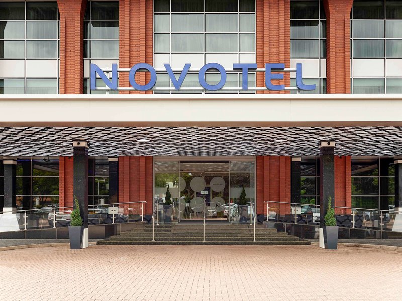 Novotel London Heathrow Airport T1 T2 and T3 - photo 1
