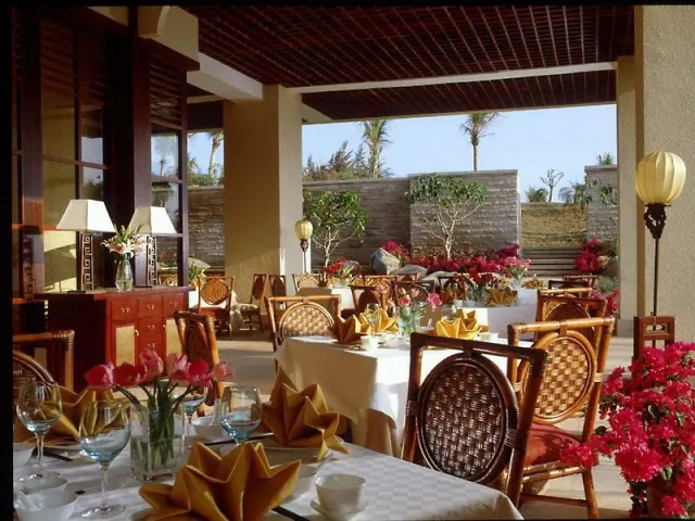 Sheraton Sanya Resort - photo 4