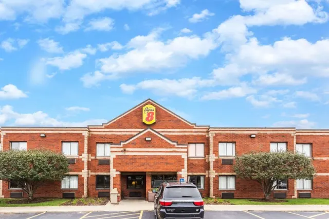Super 8 by Wyndham Elgin, Elgin