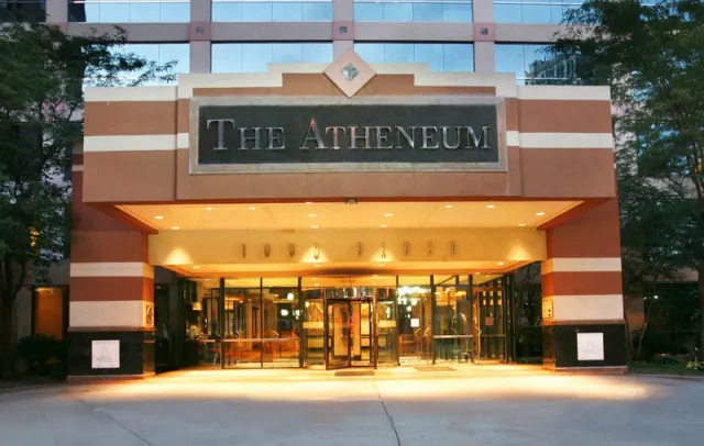 Atheneum Suite Hotel, Michigan