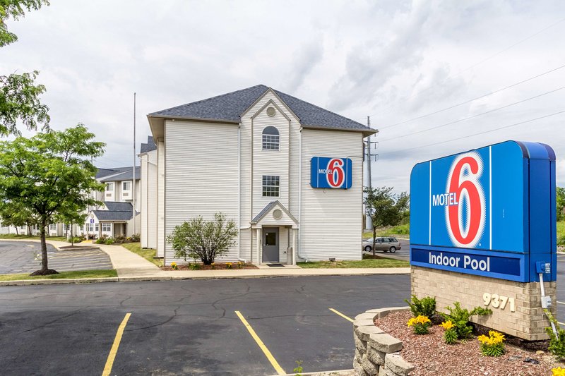 Motel 6 Streetsboro, OH - photo 1