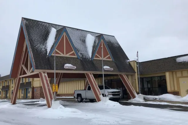 Travelodge by Wyndham Gaylord, Michigan