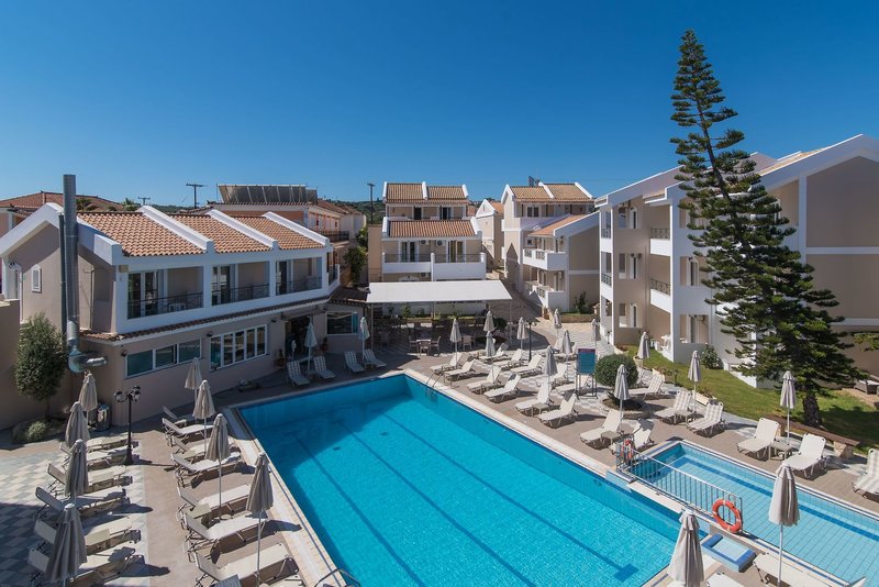 Maistrali Hotel - photo 1