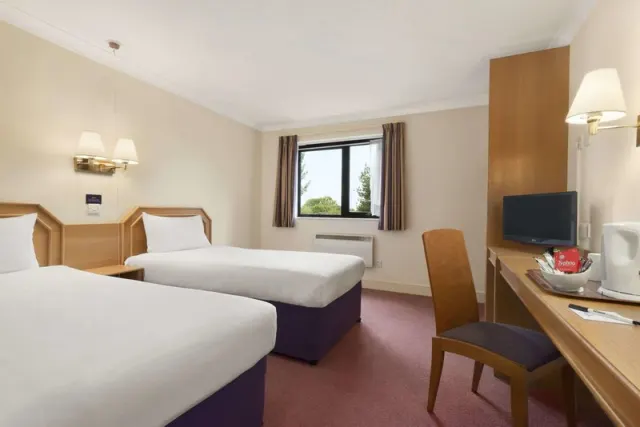 Days Inn by Wyndham Stafford - photo 3