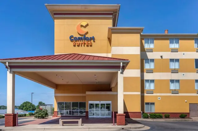Comfort Suites - foto 2