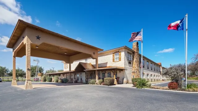 Best Western Plus Fredericksburg - photo 2