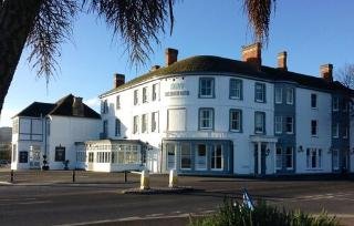 The Beach Hotel - foto 2