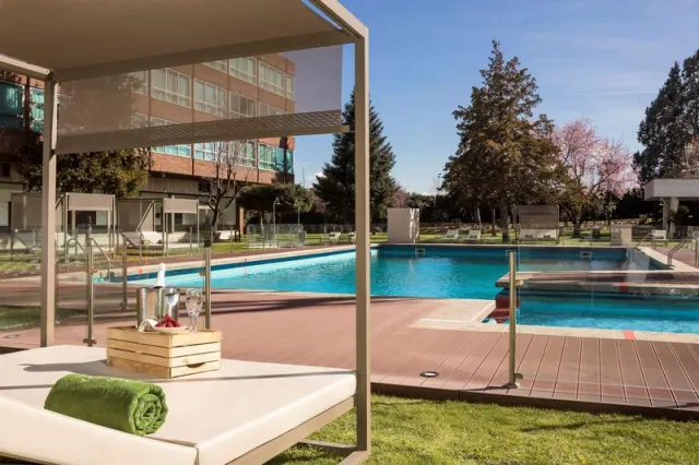 Meliá Barajas - foto 2