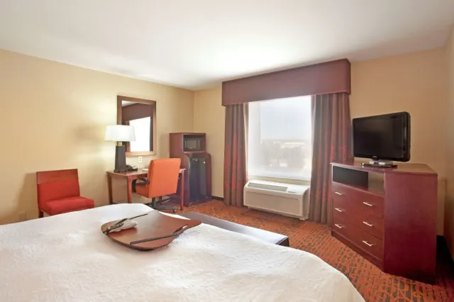 Hampton Inn  Suites Fort WorthWestI30 - photo 4
