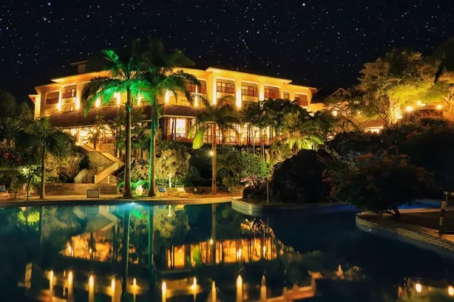 Diani Reef Beach Resort & Spa - photo 4