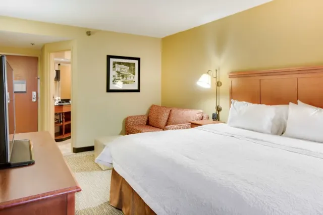 Hampton Inn PittsburghAirport - photo 4
