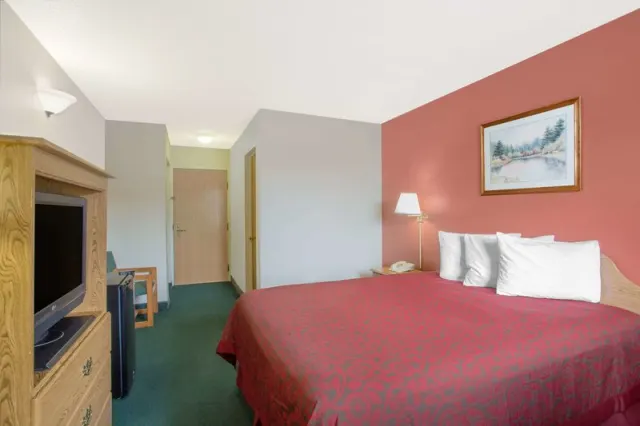 Days Inn by Wyndham Custer - fotografia 3