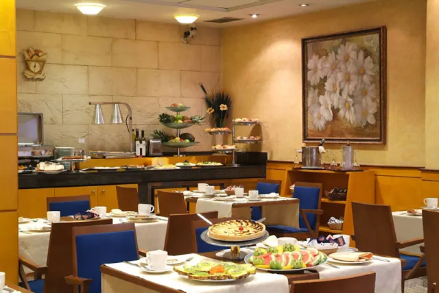 Mercure Madrid Centro - photo 4