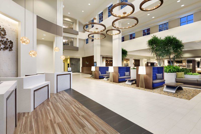 Embassy Suites by Hilton Portland Hillsboro, Oregon - 写真 1