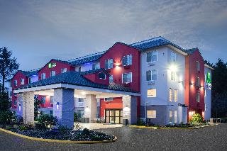 Holiday Inn Express & Suites Lincoln City
