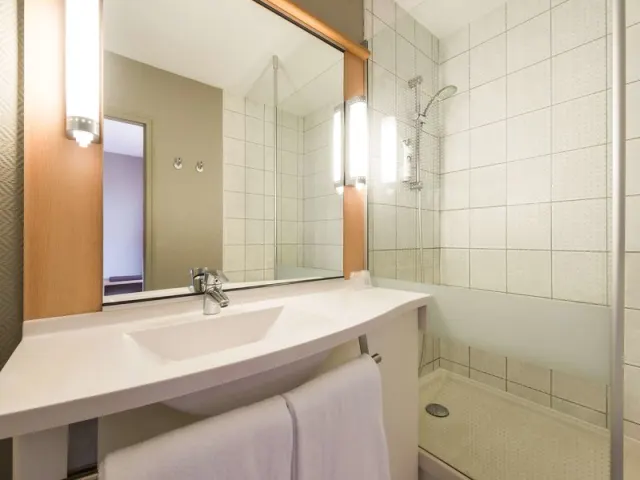 ibis Cognac Centre - photo 4