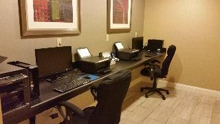Holiday Inn Express & Suites Marion - photo 3