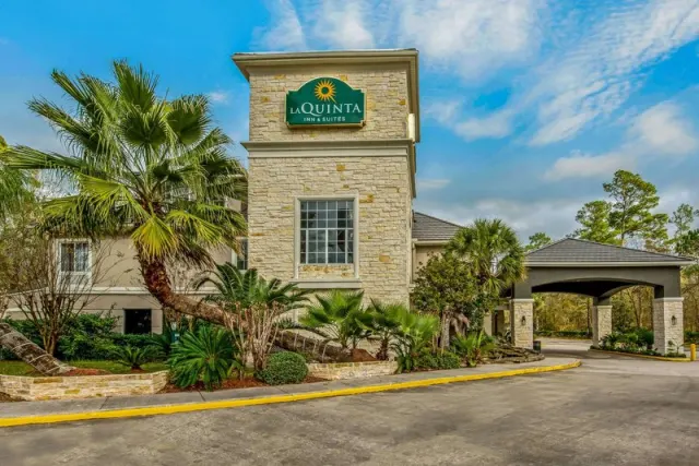 La Quinta Inn & Suites by Wyndham Kingwood Houston IAH Airpt - photo 4
